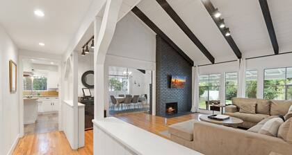 Blue Door Oasis -5 min to Universal & Hollywood