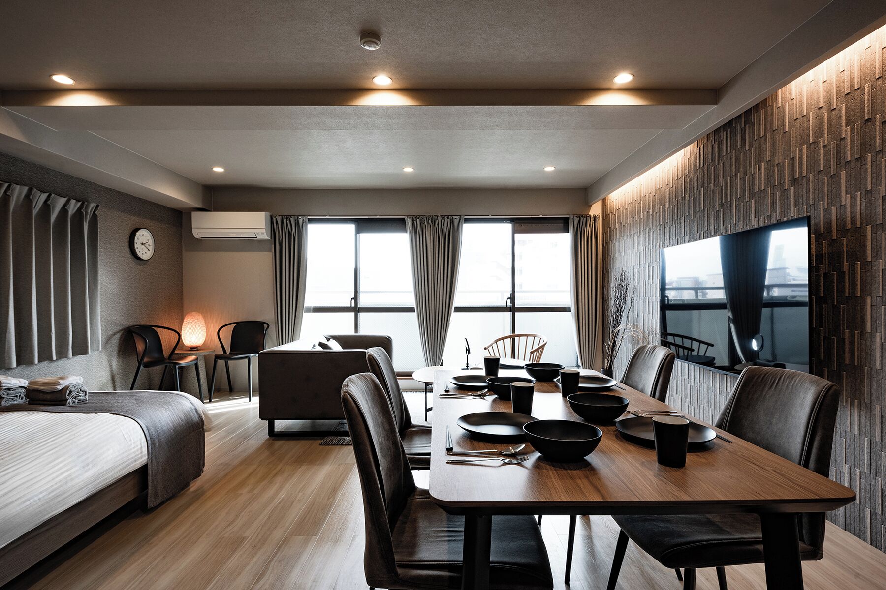 이그제큐티브 아파트, 침실 1개, 금연, 시내 전망 | 거실 공간 | 평면 TV