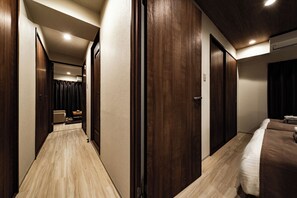 1 bedroom, premium bedding, memory-foam beds, blackout curtains - Crice Hotel Namba II (Osaka)
