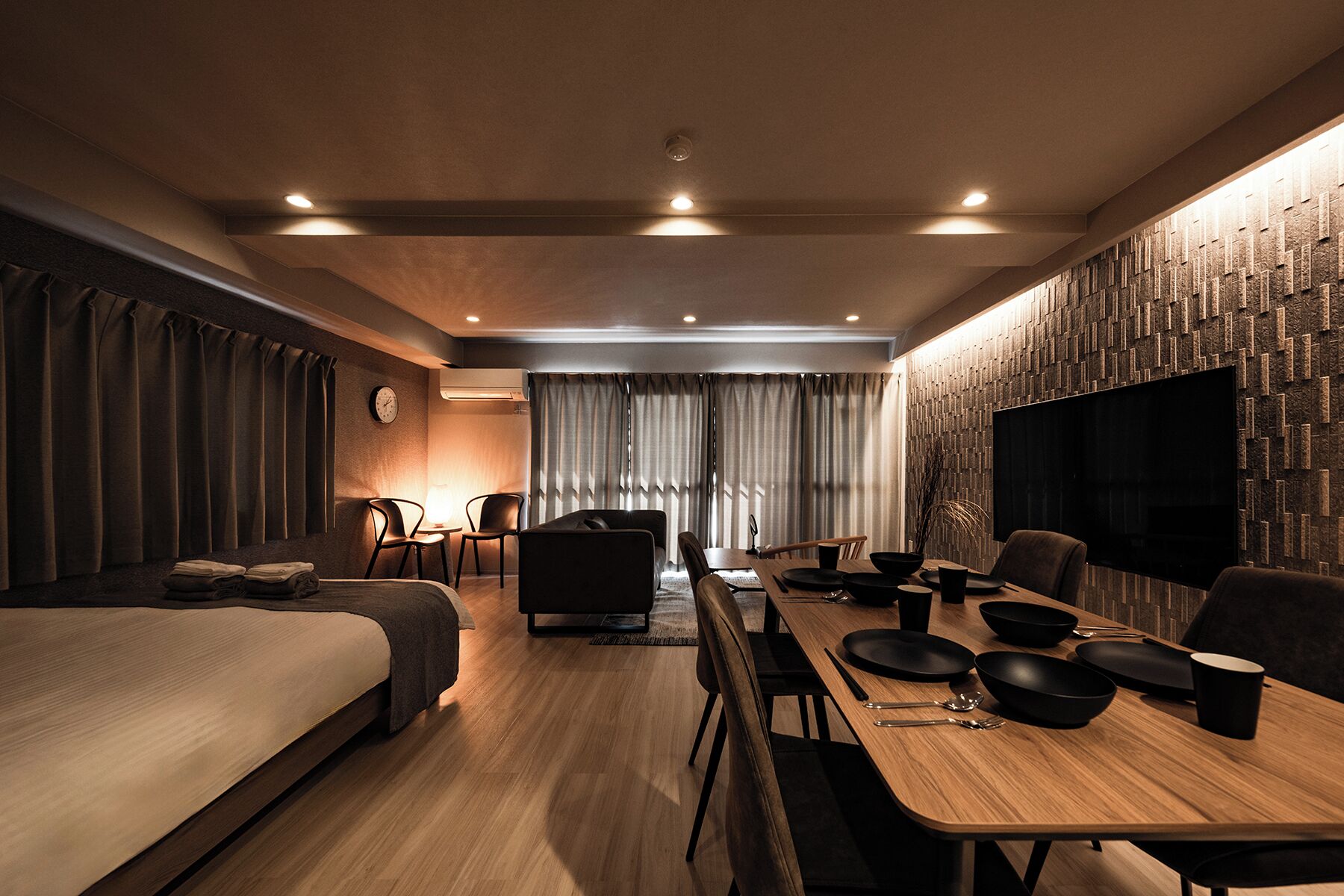 Executive Apartment, 1 Bedroom, Non Smoking, City View | Living area | Flat-screen TV