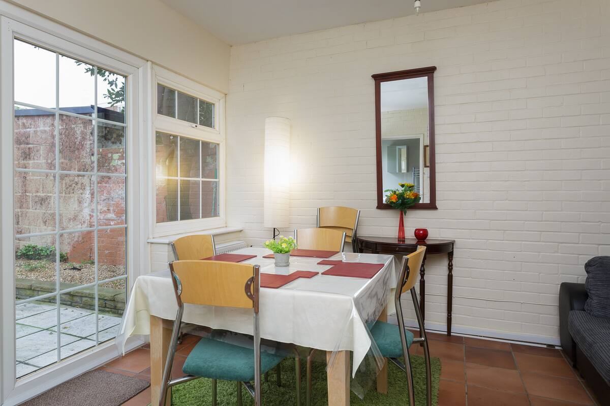 In-room dining