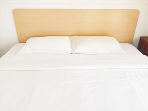 Allergitestade sängkläder, skrivbord, gratis wi-fi och sängkläder