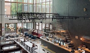 Makan tengah hari dan makan malam dihidangkan, taman 