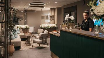 Couples treatment room(s), body treatments, hot stone massages