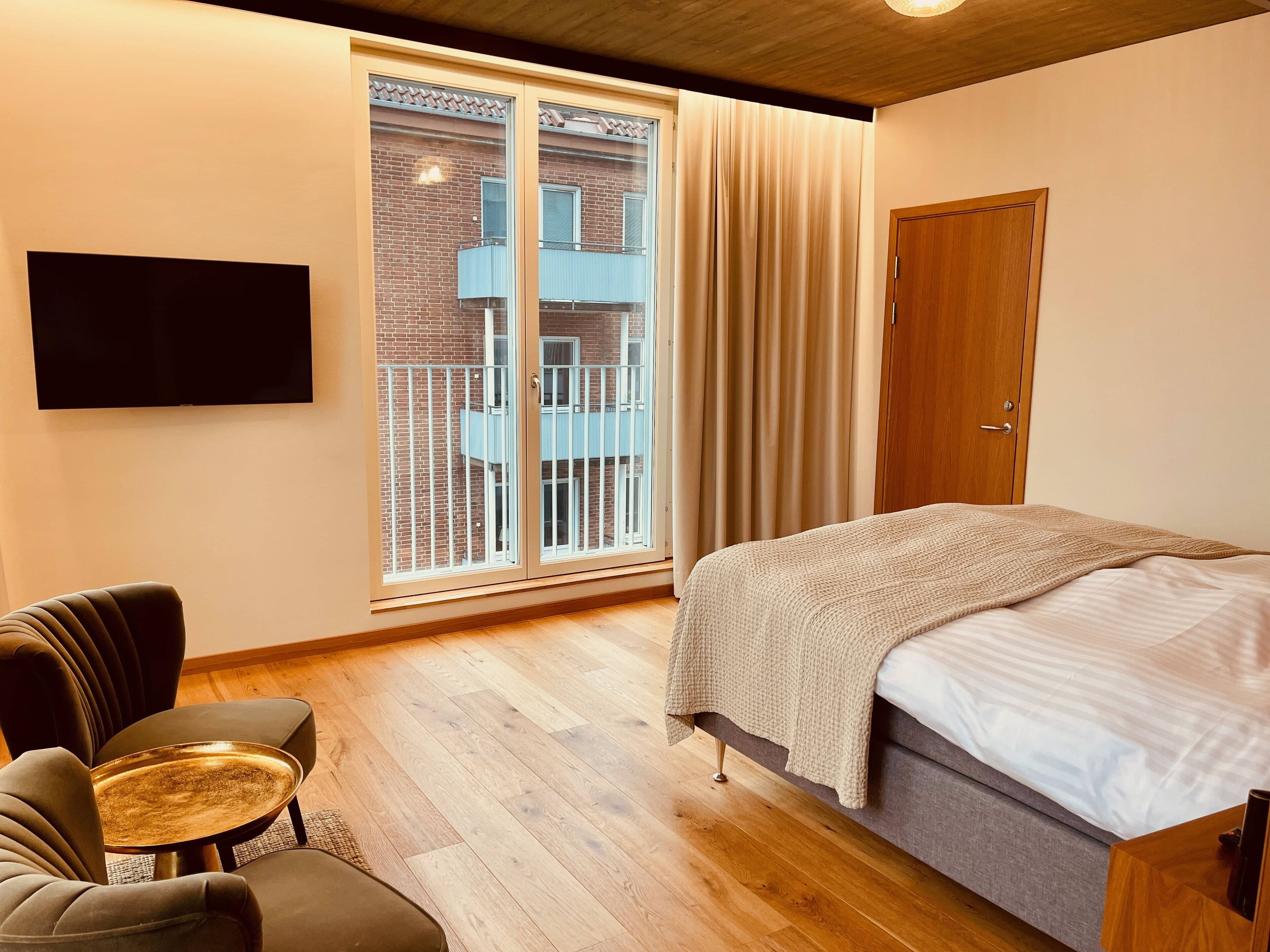 family quadruple room | 1 bedroom, desk, laptop workspace, soundproofing