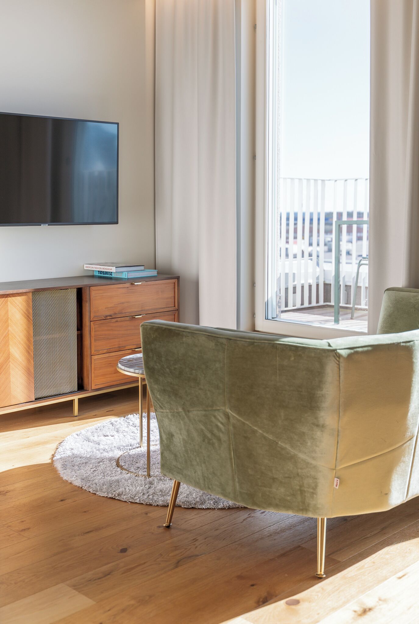 suite (saint tropez) | 1 bedroom, desk, laptop workspace, soundproofing