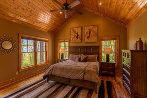 4 chambres, fer et planche à repasser, Wi-Fi gratuit, draps fournis