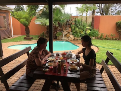 D & H Guesthouse