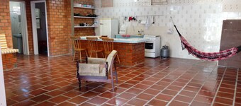 2D House, Mariluz Center, 4 Blocks vom Meer entfernt, ruhig und gemütlich.