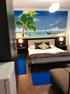 Minibar, lits bébé (gratuits), Wi-Fi gratuit, draps fournis