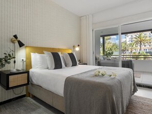 2 bedrooms, iron/ironing board, Internet, bed sheets
