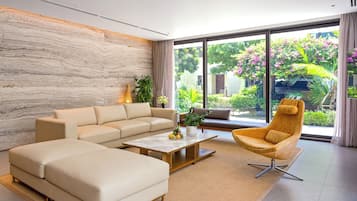 Five-Bedroom Luxury Villa with Private Swimming Pool | Premium bedding, down comforters, pillowtop beds, in-room safe