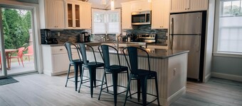 Close to Edgartown Village Center!