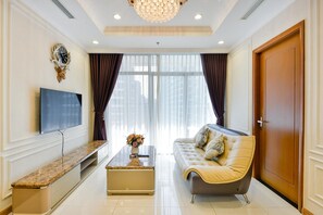City Apartment | Living room - Vinhomes Central Park Landmark 1 (Ho Chi Minh City)