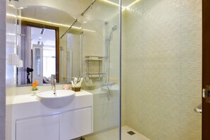 Bathroom - Vinhomes Central Park  Landmark 1 (Ho Chi Minh City)