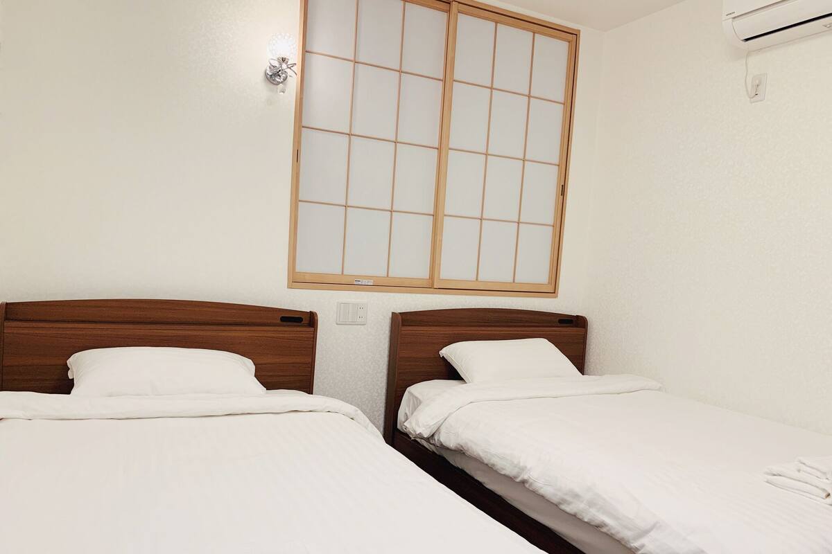 Soundproofing, WiFi (free), bed sheets
