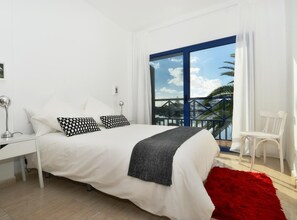 2 bedrooms, iron/ironing board, Internet, bed sheets