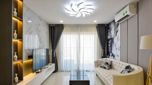 City Apartment, 2 Bedrooms | Living room - De Capella Aparment (Ho Chi Minh City)