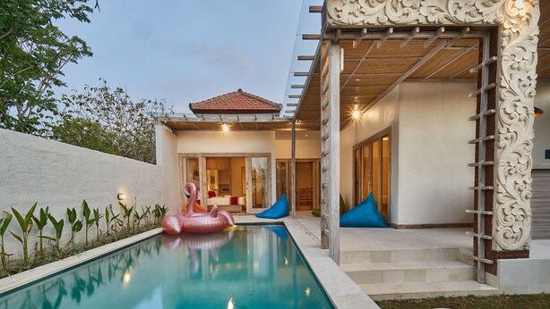 Vila, 2 kamar tidur, kolam renang pribadi | Kolam renang | Kolam renang outdoor, dengan payung kolam renang dan kursi berjemur