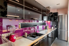 Fridge, microwave, oven, stovetop - BGApartments - Chataldzha (Varna)