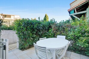 Outdoor dining - Homerez - House in Valras-Plage (Valras-Plage)