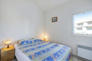 1 bedroom, iron/ironing board, WiFi