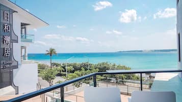 Habitación cuádruple | Vista del balcón