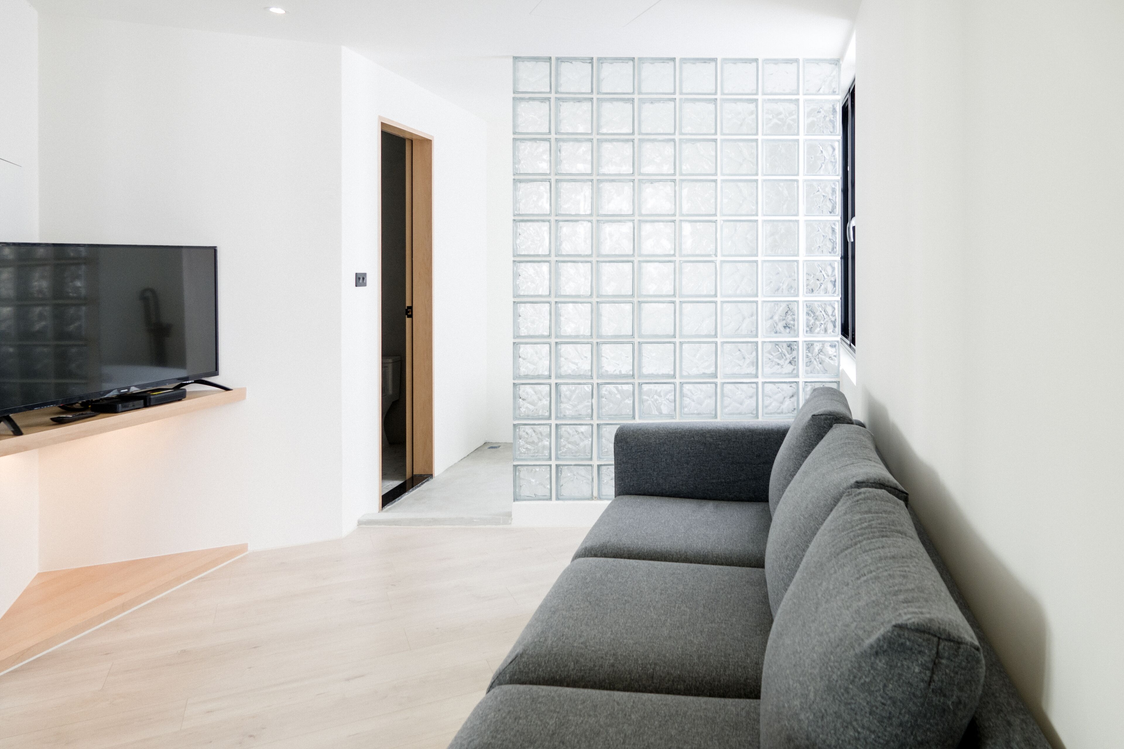 grand quadruple room, 2 queen beds, terrace, ocean view | living room | 50-inch led tv with cable channels, tv, pay films