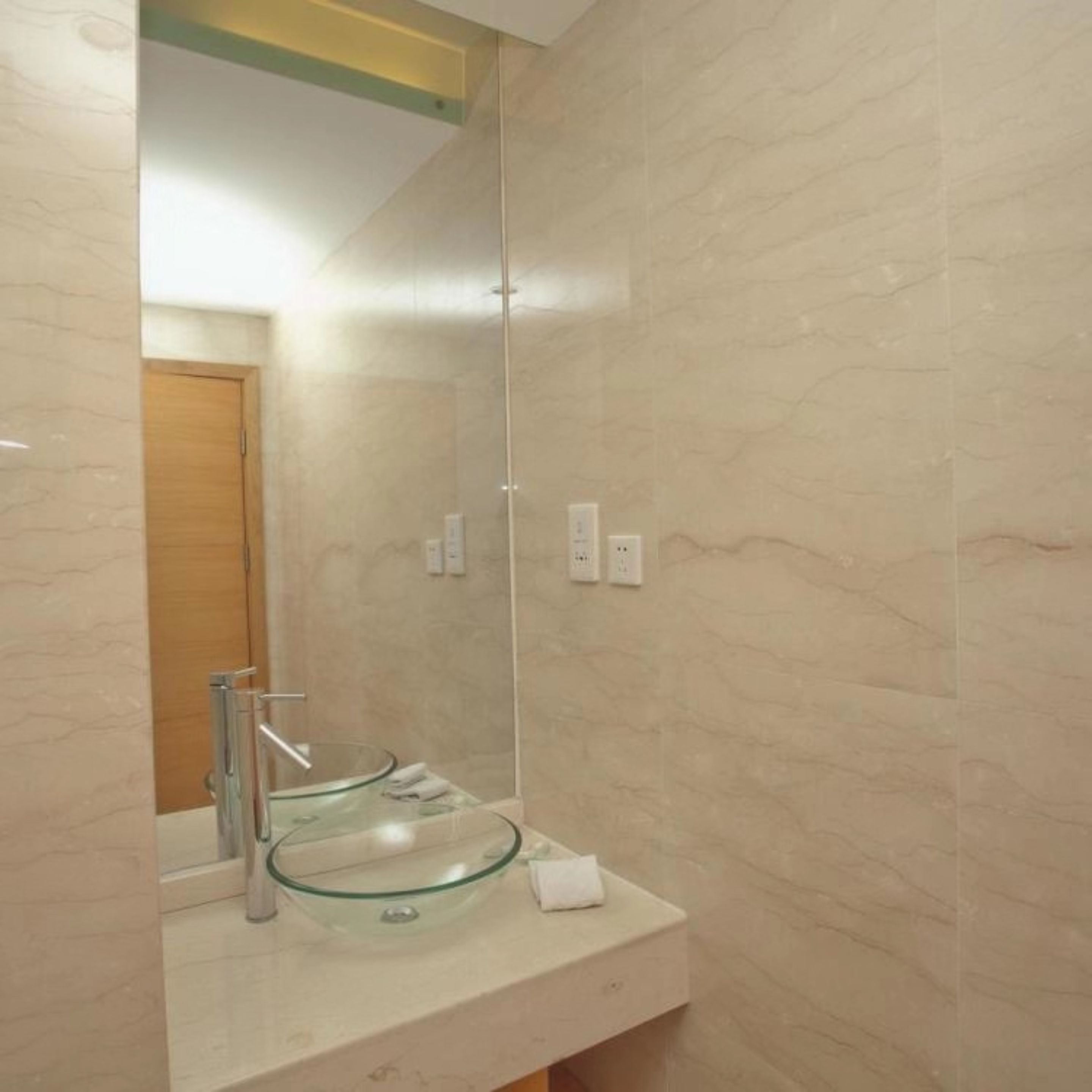 business suite | bathroom | free toiletries, hair dryer, dressing gowns, slippers