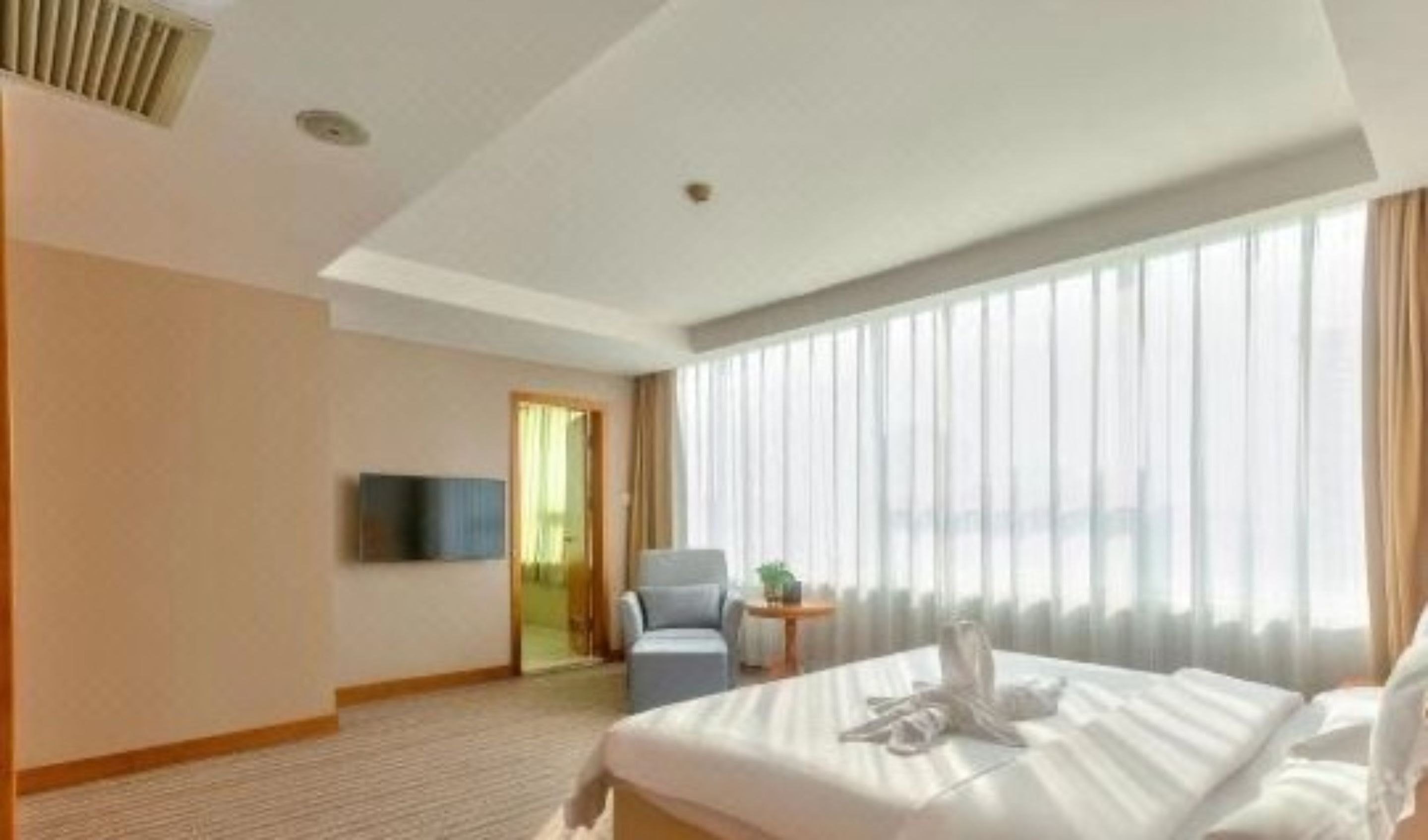 double suite | minibar, desk, blackout curtains, free wifi