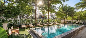 HA Ocean Front Hotel and Apartment