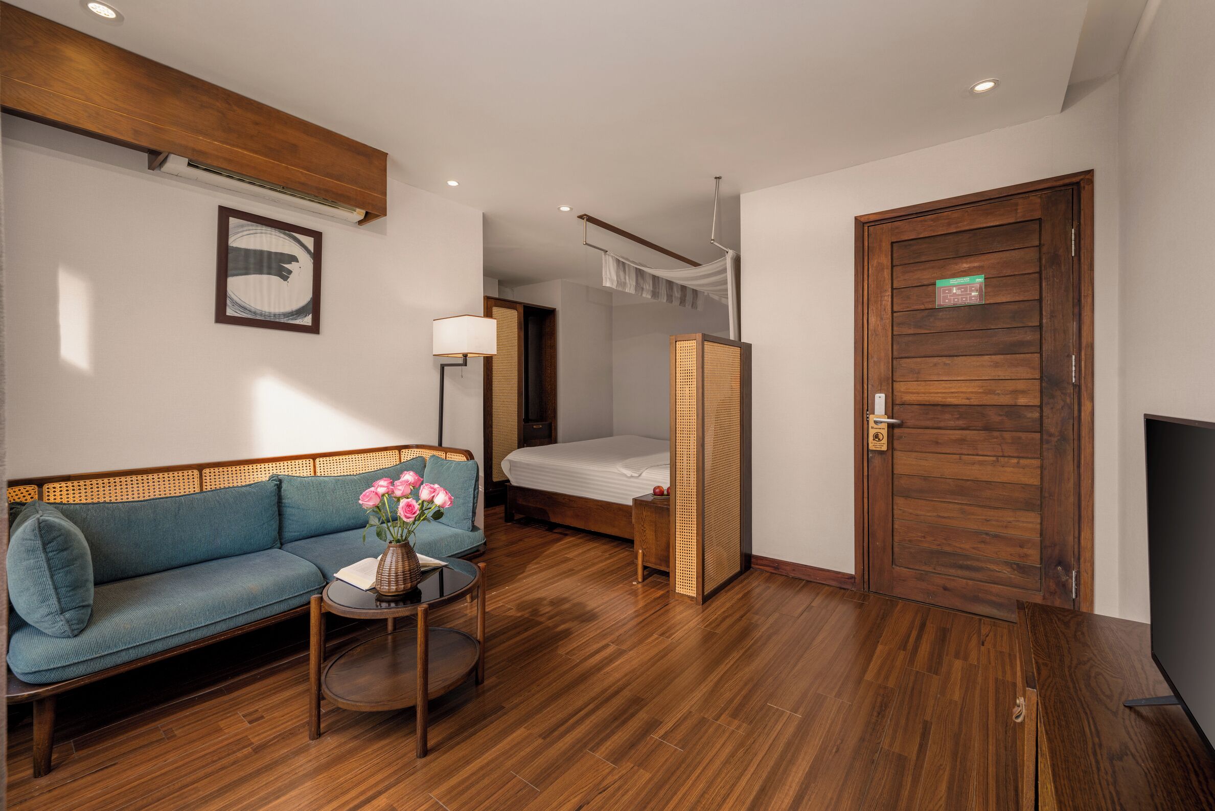 Photo - HA Ocean Front Hotel and Apartment