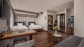 Minibar, desk, blackout drapes, soundproofing