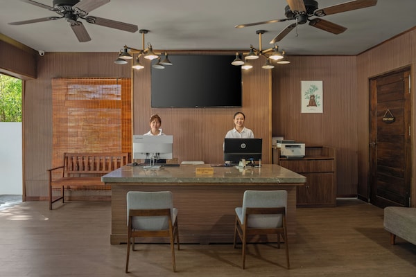 Ha Ocean Front Hotel And Apartment - Hội An