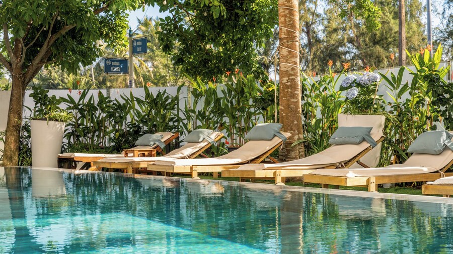 HA Ocean Front Hotel and Apartment