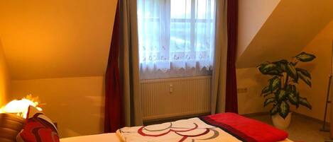 1 quarto, berço de viagem, Wi-Fi, roupa de cama