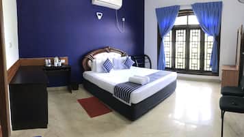 6 Schlafzimmer, BĂŒgeleisen/BĂŒgelbrett, WLAN