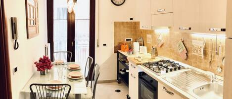 Fridge, oven, stovetop, toaster