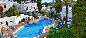 Yellow Jasper by Gemstone Getaway - The home away from home for 6 in Marbella