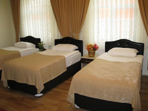 Premium bedding, minibar, free WiFi, bed sheets