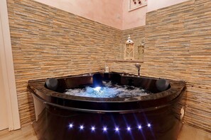 Deluxe Double Room, Jetted Tub | Private spa tub - Chilling Hot Tub Suite (Rome)