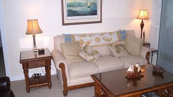 Condo, 3 Bedrooms | Living room | TV