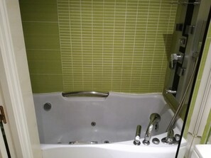 Jetted bathtub - Atico Increible. Beatiful Penthouse (Madrid)