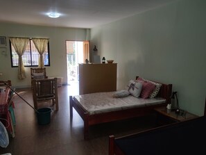 2 makuuhuonetta, silitysrauta/-lauta, Wi-Fi