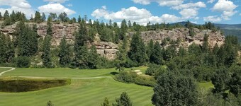 The Lazy Bear Lodge (#236) | Pool, Near Ski, Mtn Views - Golf/AC/Hot Tub