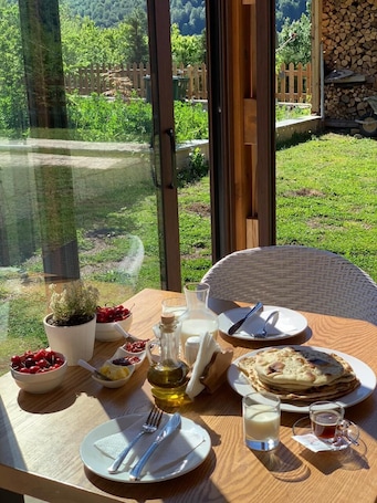Free daily continental breakfast . Joen Village