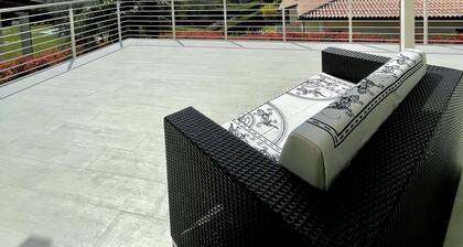 Apartment with large terrace (lake view) and shared pool