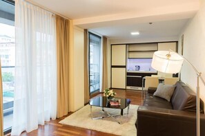 TV màn hình phẳng 