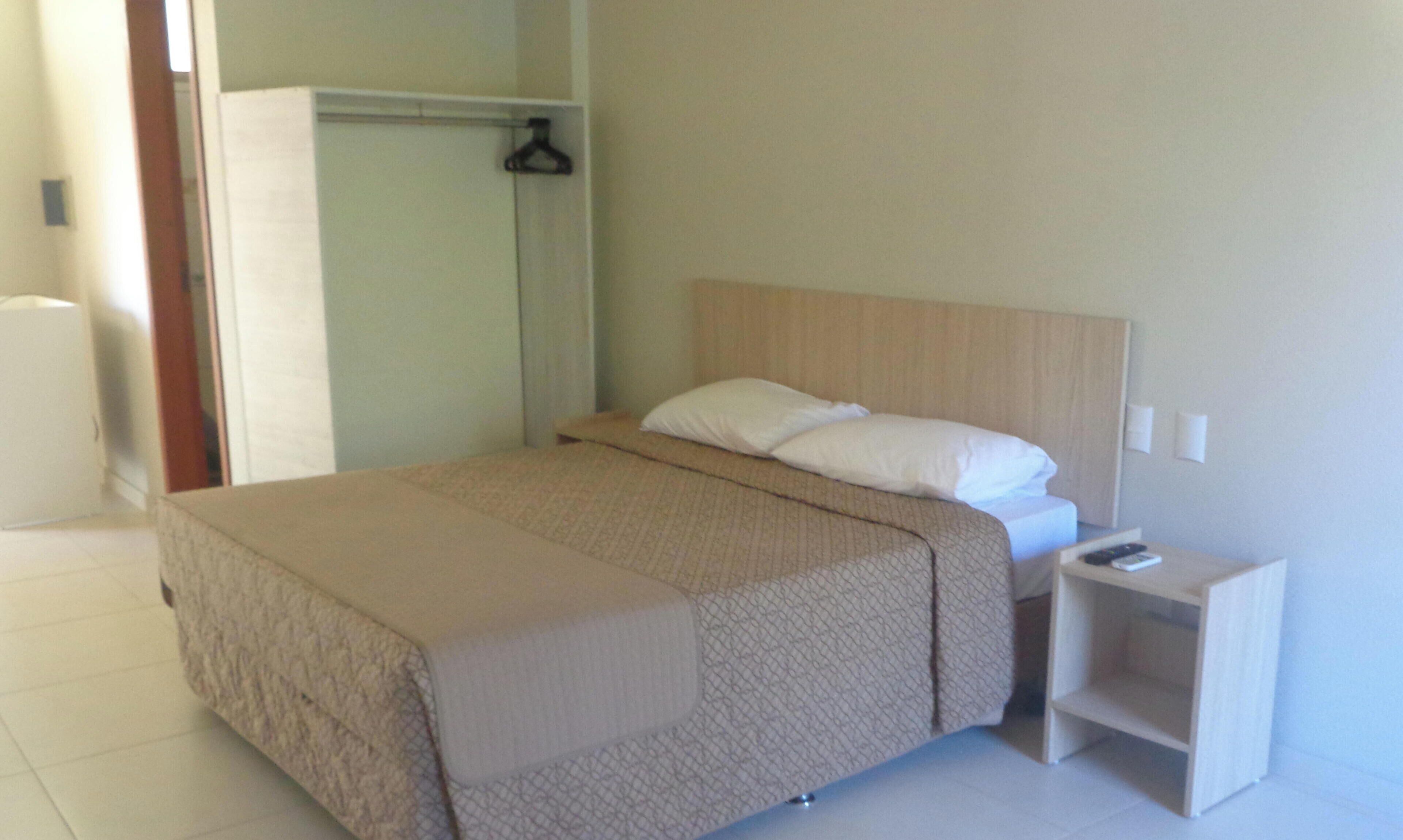 Kahden hengen standard-huone | Minibaari, työpöytä, Wi-Fi, vuodevaatteet