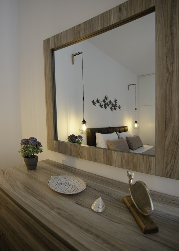 1 bedroom, iron/ironing board, WiFi